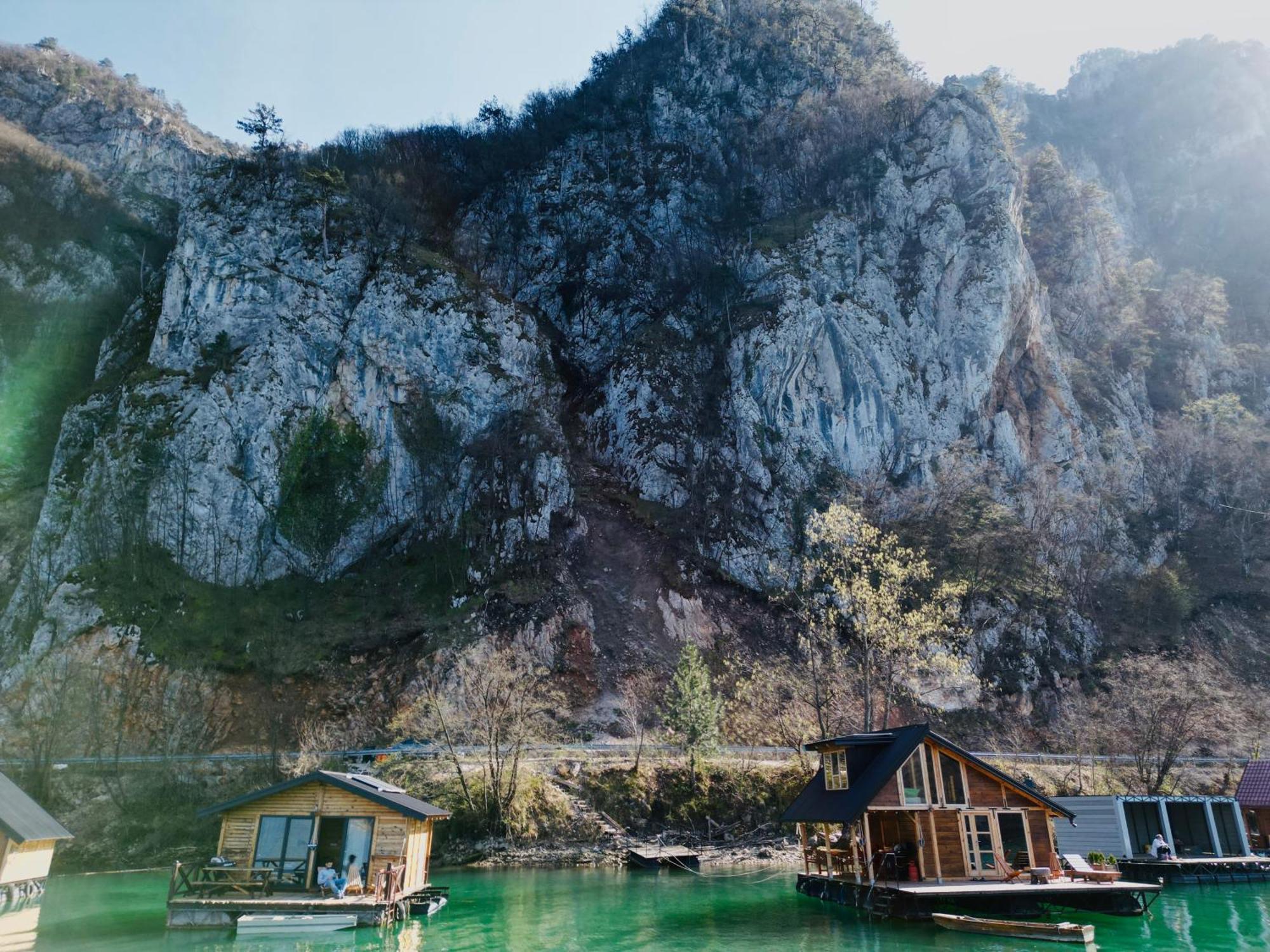 Lake House Perucac Rastiste Esterno foto